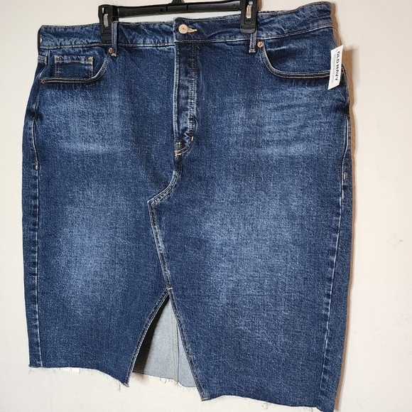 NWT Old Navy Denim Jean Skirt Front Slit Button Fly Women's Plus Size 22 - Picture 1 of 16